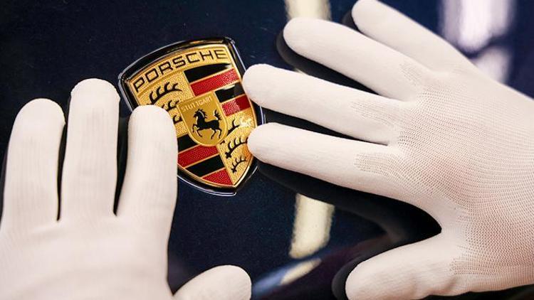 Dünya devi Porsche AG halka açılıyor