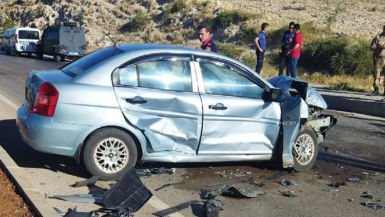 Kilis’te zincirleme kaza: 1i polis, 4’ü jandarma, 8 yaralı