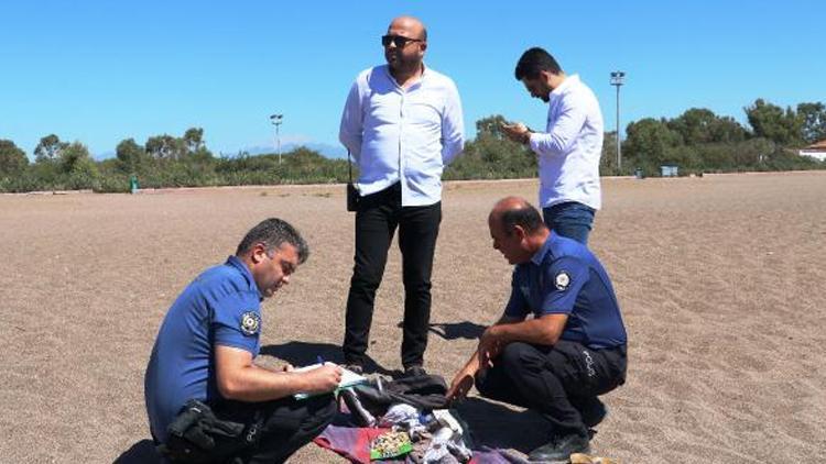 Serinlemek için girdiği denizde boğuldu Polis çalan telefonunu açamadı