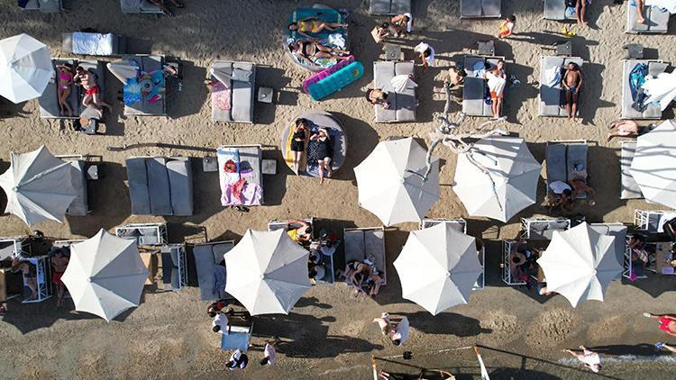 Tatil merkezi Bodrumda plajlar yabancı turistlere kaldı