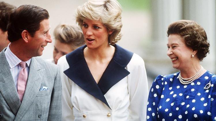 Kraliçe 2. Elizabeth ve Diana: Nasıl bir kayınvalideydi Yarım saat içinde tam üç kez ağladı