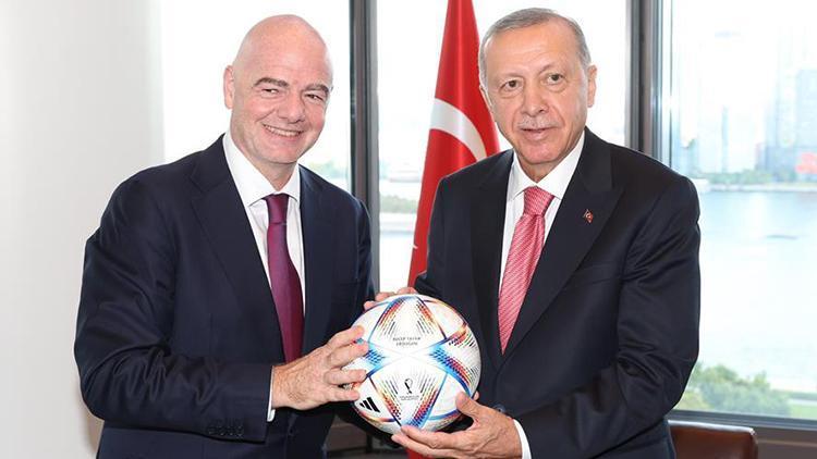 Cumhurbaşkanı Erdoğan, FIFA Başkanı Infantino ile görüştü