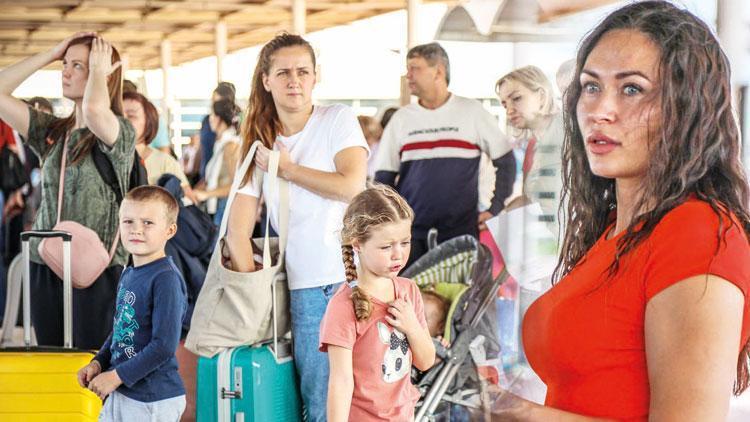 Putin seferberlik dedi, Ruslar ülkelerini terk etti Kaçışın adresi Antalya