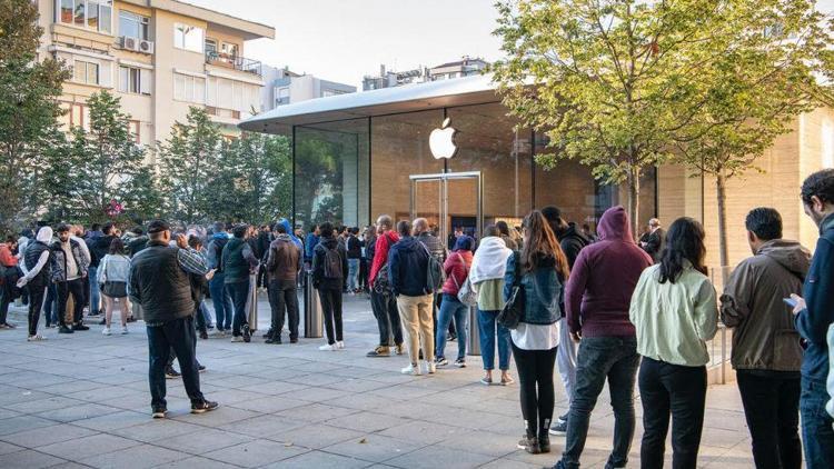 iPhone 14, iPhone 14 Pro ve iPhone 14 Pro Max Türkiye fiyatı ne kadar oldu iPhone 14 Türkiyede satışa çıktı