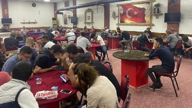 İzmirde kumar operasyonu: 123 kişiye 223 bin TL ceza