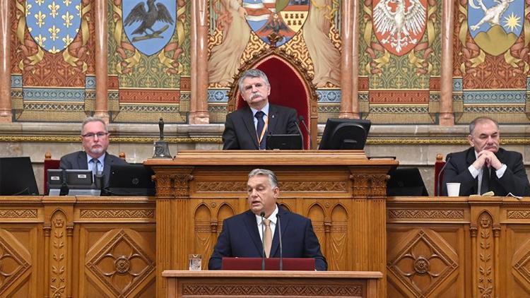 Macaristan Başbakanı Orban: Yaptırımlarla Avrupa kendi ayağına kurşun sıktı