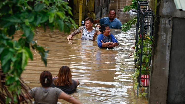 Filipinleri vuran Noru Tayfununda can kaybı 8e yükseldi