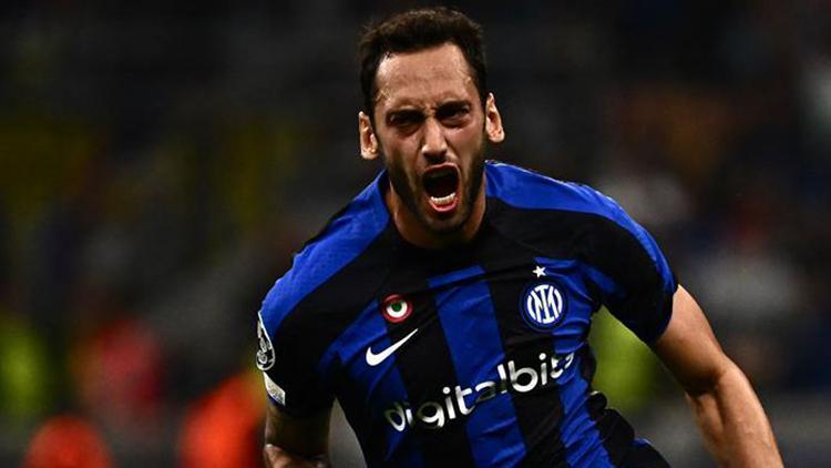 Inter, Barcelonayı Hakan Çalhanoğlunun golüyle devirdi