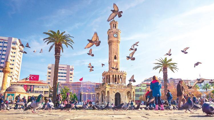 İzmir’de turizm canlılığı