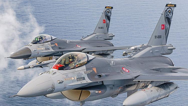 Türkiye’ye F-16 satışına Menendez inadı