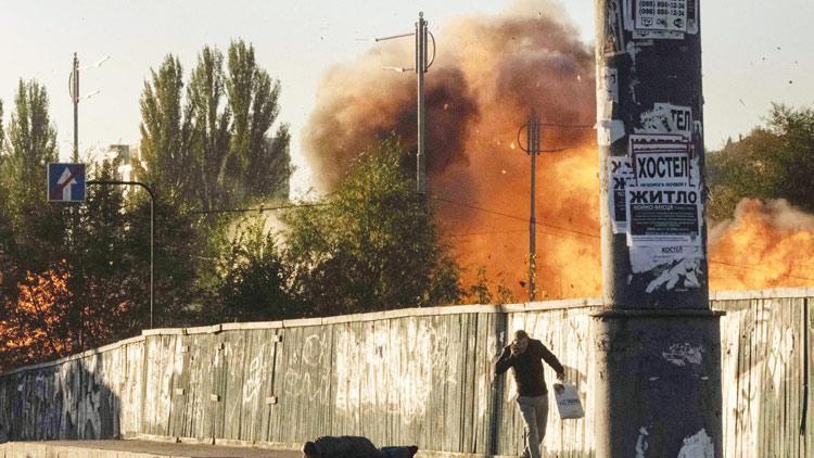 Kamikaze dehşeti Ukrayna’ya patlayıcı yüklü SİHA’larla saldırı