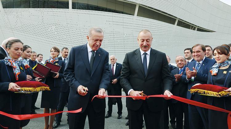 Zengilan Havalimanı açıldı: ‘Tüm dünyaya hayırlı olsun