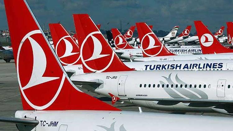 THY uçağı kalp krizi geçiren yolcu için İstanbula geri döndü