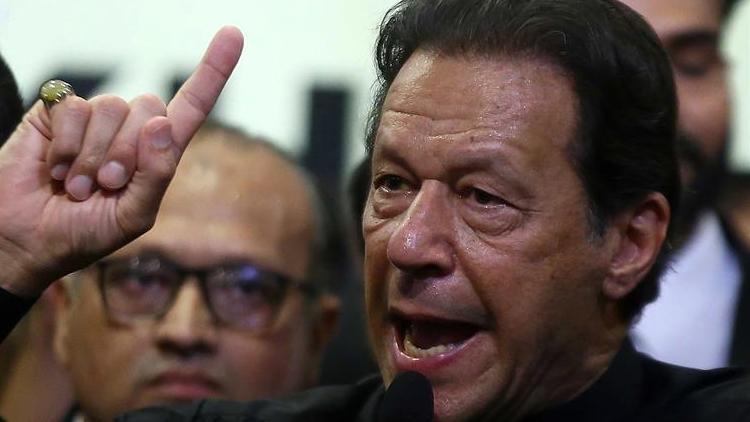 Pakistan eski Başbakanı Imran Khan’a 5 yıl siyasi yasak