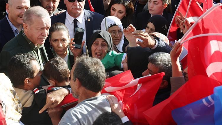 Cumhurbaşkanı Erdoğan, Diyarbakır Anneleri ile bir araya geldi