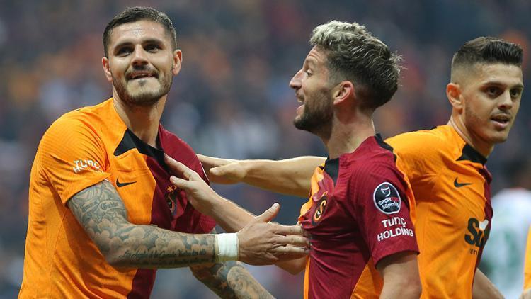 Galatasarayda hem Mertens hem Icardi siftah yaptı