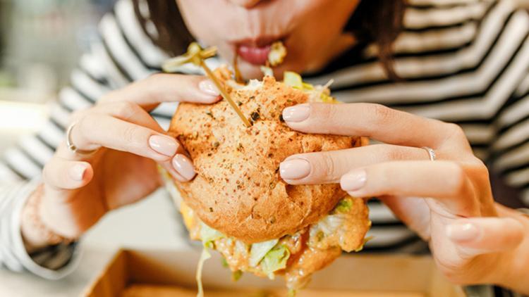 İklim krizi tavsiyesi: Haftada 2 hamburger yiyin