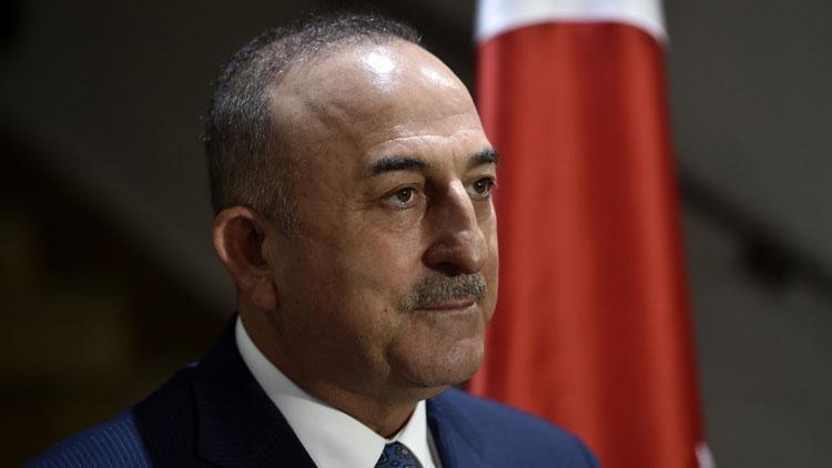 Bakan Çavuşoğlu Beninde “FETÖ terör örgütünün ne kadar tehlikeli bir örgüt olduğunu anlattım”