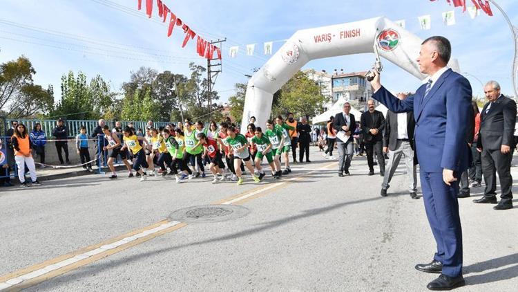 Gençler Cumhuriyet için koştu