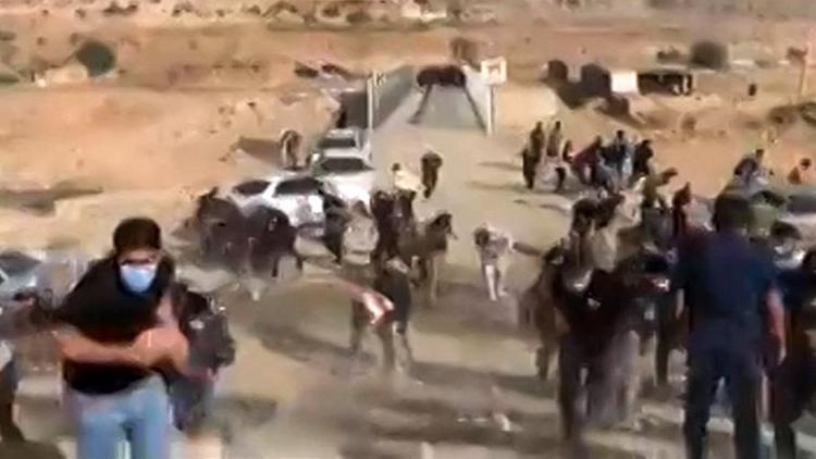 İran’ın Zahidan kentindeki protestolarda 2 kişi öldü