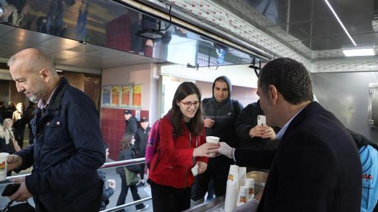 Zeytinburnu’nda çorba ikramı