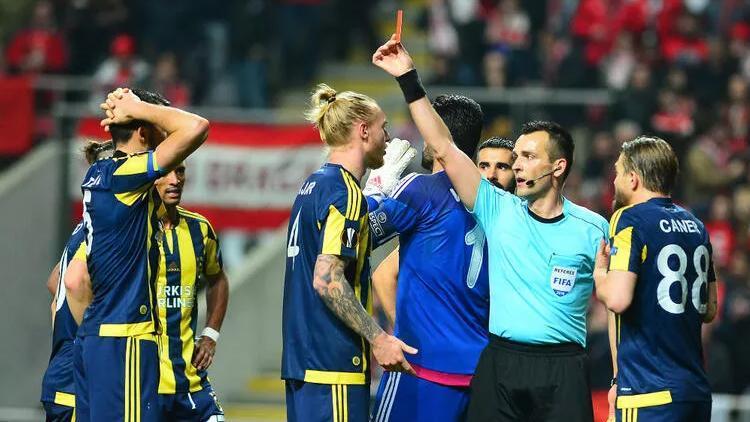 Fenerbahçede 12. adamdan Ivan Bebeke kırmızı kart UEFA geri adım attı