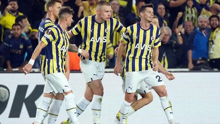 Dinamo Kiev-Fenerbahçe maçı ne zaman saat kaçta hangi kanalda Polonyada grup liderliği mücadelesi... İşte Fenerbahçe maçı canlı yayın bilgisi