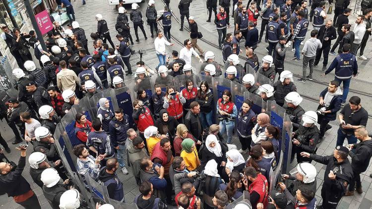 Beyoğlunda HDP yürüyüşüne polis müdahalesi: 121 gözaltı