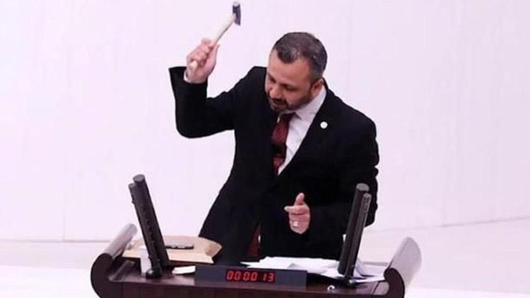 Meclis kürsüsüne zarar veren CHPli vekile 10 bin TLlik fatura