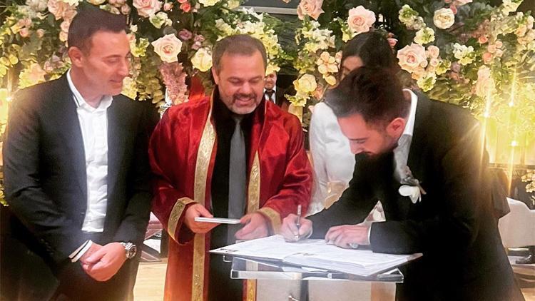 Melis Sütşurupun kardeşi Simge Sütşurup evlendi... Nikah şahidi Mustafa Sandal oldu