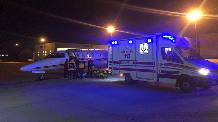 Umrede rahatsızlanan 2 Türk vatandaşı ambulans uçakla Türkiye’ye getirildi