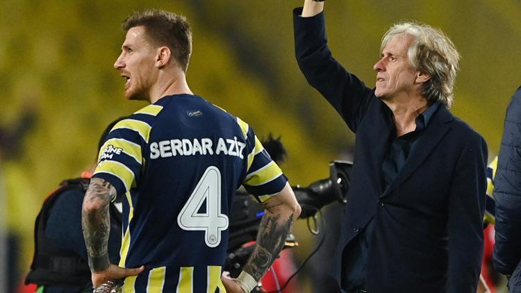 Fenerbahçe-Giresunspor maçında Serdar Azizden kritik hatalar Tarihte bir ilk yaşandı