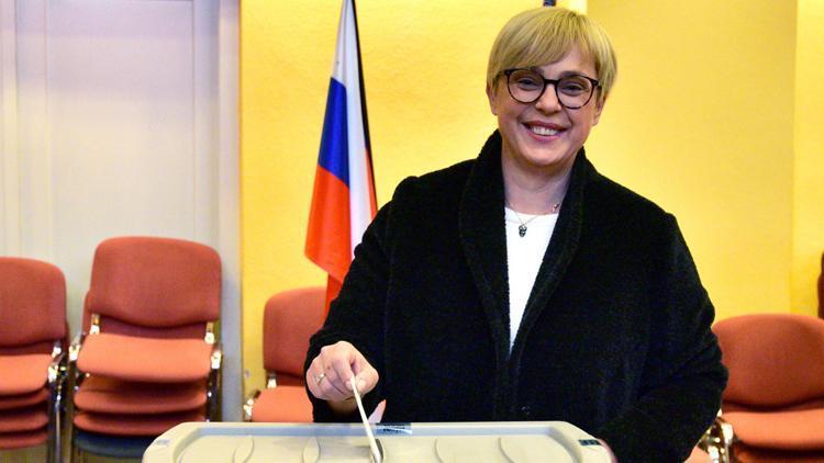 Slovenyada bir ilk: Natasa Pirc Musar cumhurbaşkanı oldu