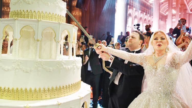 Ünlüleri buluşturan düğün Burcu Özüyaman ve Lübnanlı işadamı Rachad Ghandour evlendi