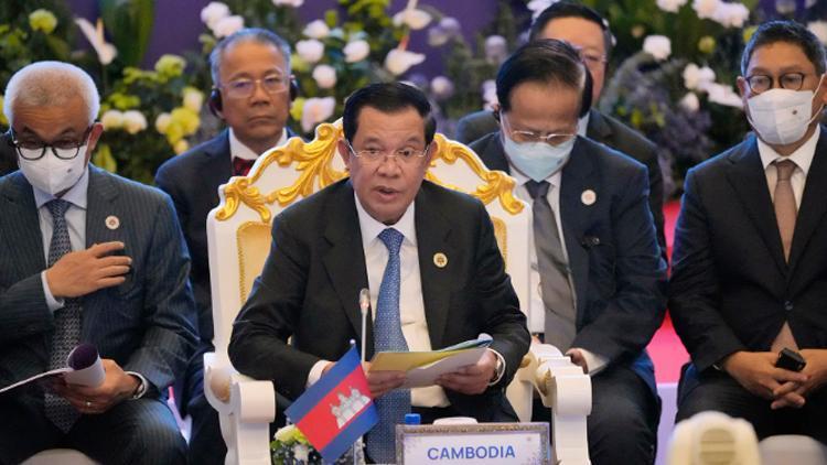 G20 için Bali’ye gelen Kamboçya Başbakanı koronavirüse yakalandı