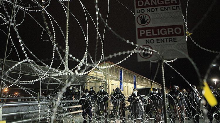 Texas göçle mücadele için Meksika sınırına M113 tipi zırhlı araç konuşlandıracak