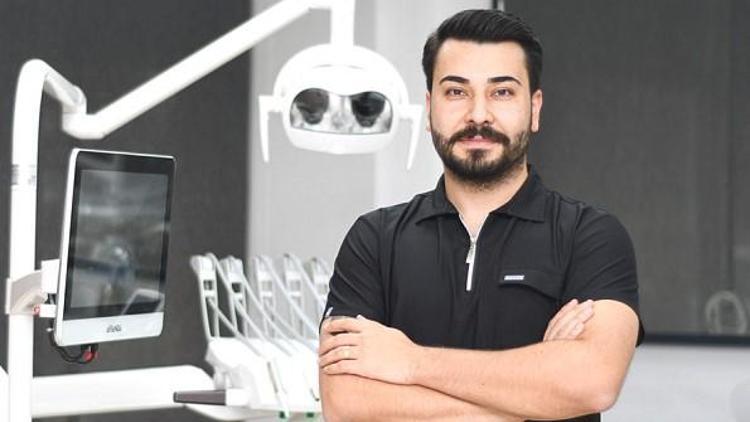 Diş implantlarıyla özgürce gülümseyin