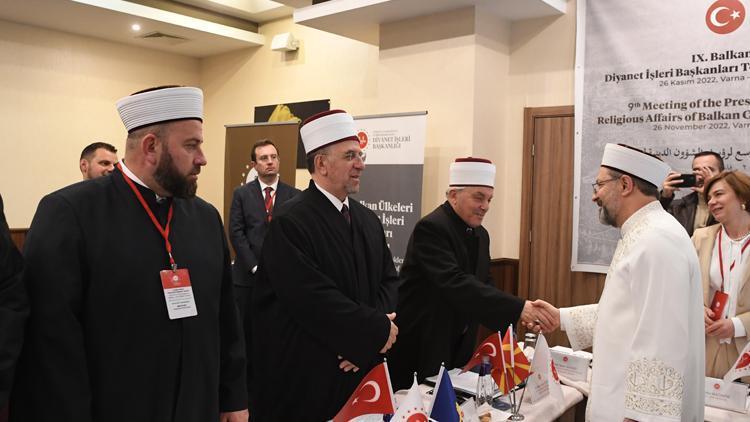 Diyanet İşleri Başkanı Erbaş: Birliğimize en büyük kötülüğü yapan terör örgütleriyle mücadele etmemiz gerekiyor