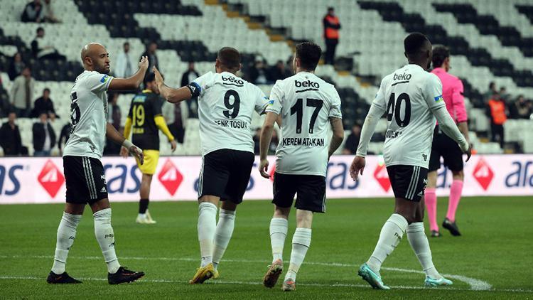 Beşiktaş hazırlık maçında İstanbulsporu 4 golle yendi