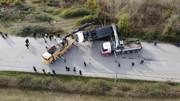 Bartında 40 kişinin yaralandığı otobüs kazasında şoför tutuklandı