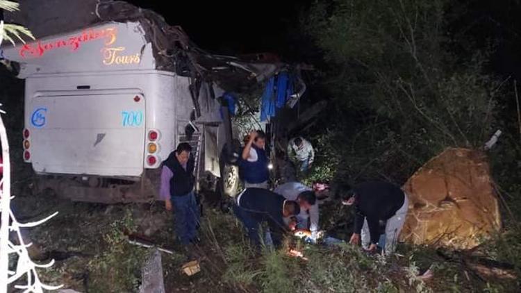 Meksika’da otobüs uçuruma yuvarlandı: 3 ölü, 36 yaralı