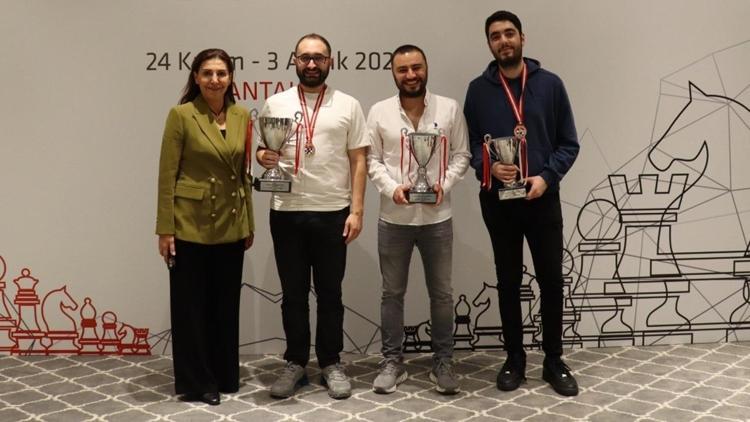 Türk satrancının şampiyonu Mustafa Yılmaz