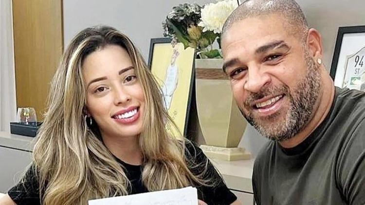 Katardaki Dünya Kupasına giden Brezilyalı eski futbolcu Adrianonun evliliği bitti | Gözler Brezilyalı gazeteci Isabella Pagliarida