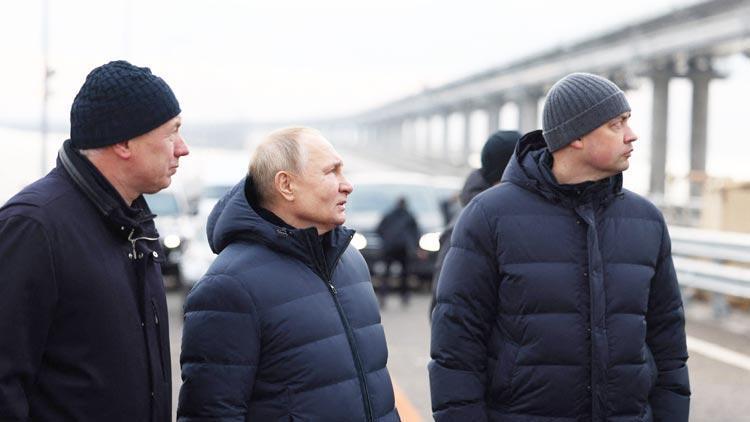 Putin Kırım köprüsünü yeniden ulaşıma açtı