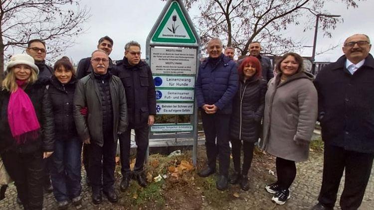 Berlin’de ‘Mezitli Parkı’nı gezdiler