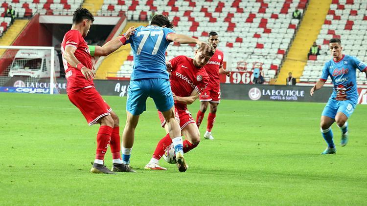 Antalyaspor, hazırlık maçında Napoli’ye 3-2 kaybetti