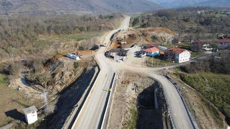 Selde yıkılan yolun yerine köprü yapılıyor