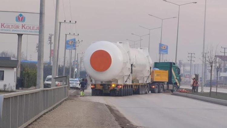 200er tonluk tankların geçişi için ekipler seferber oldu