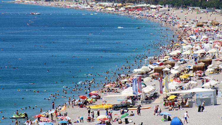134 bin Ukraynalı Antalya’ya tatile geldi