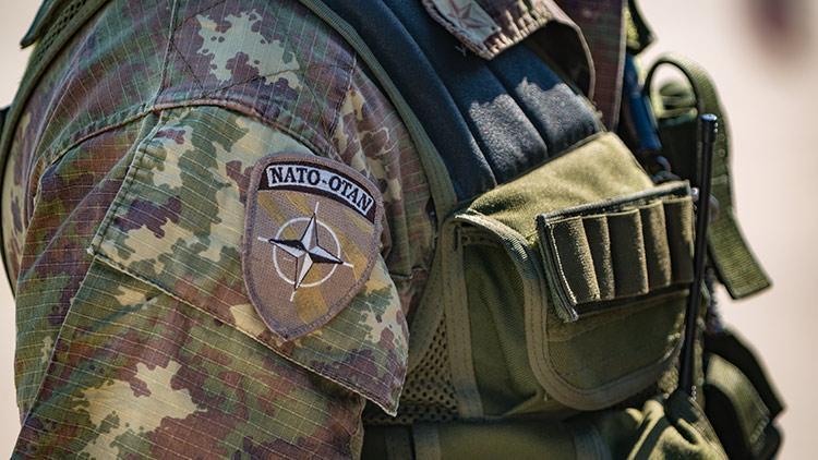 AB ve NATOdan Kosovanın kuzeyindeki şiddet olaylarına tepki